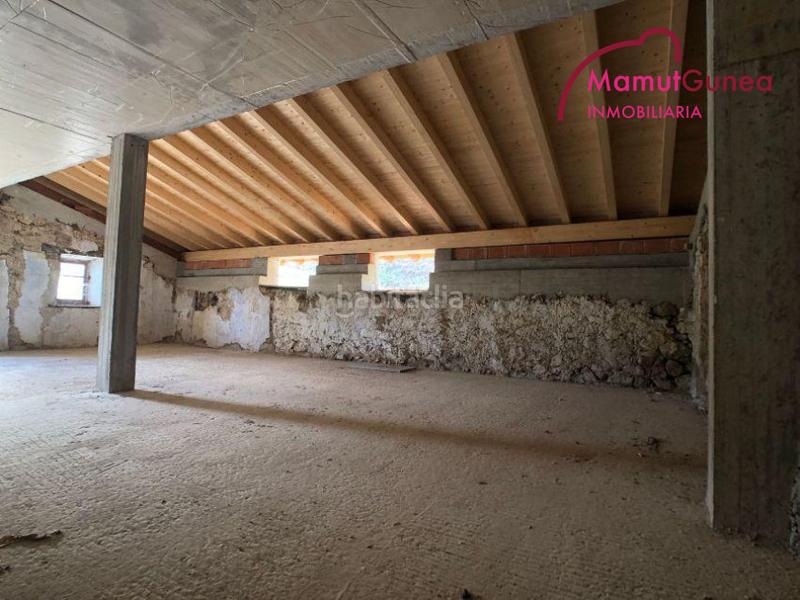 Foto c8c0cfad-fe1a-4602-a5b7-1aa21efd0003. Reihenhaus in Oiartzun