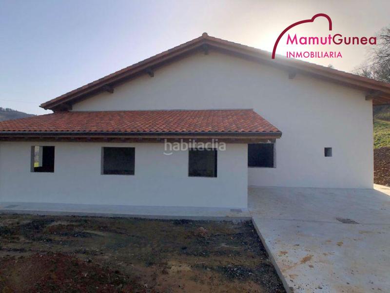 Foto fac63334-fbd8-4b44-ae17-efc731dc177c. Reihenhaus in Oiartzun