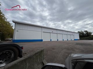 Miete Fabrikhalle  Ipintza kalea. Pabellón industrial en alquiler en lezo, junto al puerto de pasa