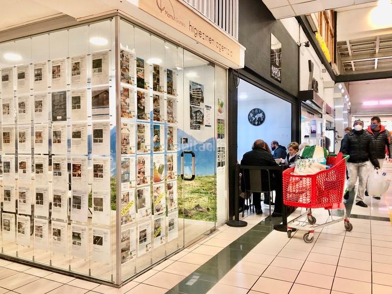 Foto d4c9995d-b46f-48cd-a9de-2a9edd2e6456. Affitto locale commerciale in n/a in Oiartzun