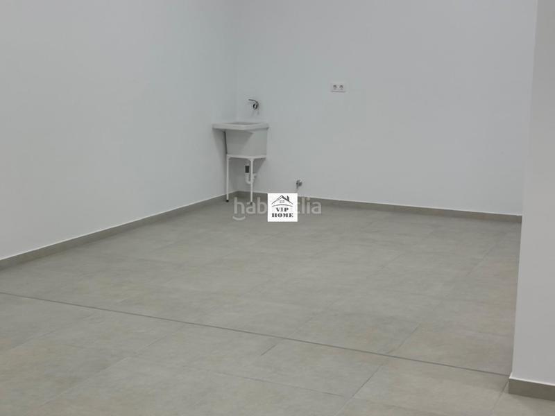 Foto e1b436ac-d05e-4f15-a3d9-22a2b7d972e3. Lloguer local comercial a calle Industria 17 a Industria Albacete