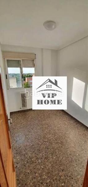 Foto 9fcf2fee-1718-430d-bfd3-8796a5a53f80. Pis amb calefacció a San Pablo Albacete