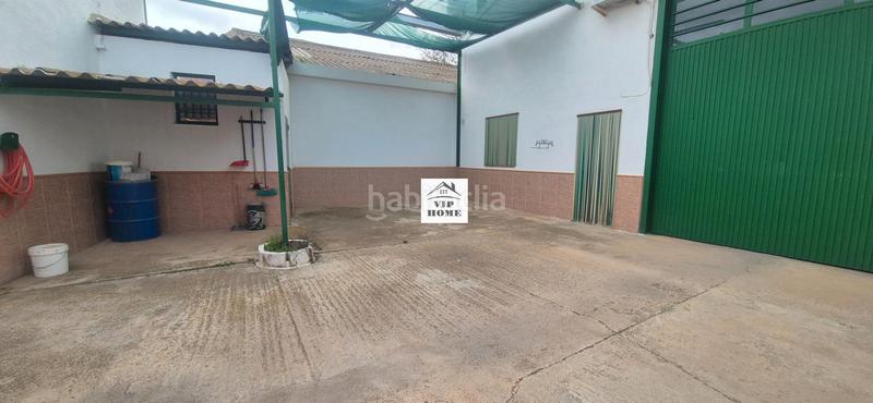 Foto 08c29030-ff41-43e1-98aa-3ab3224f30c1. Bâtiment à usage industriel dans Gineta (La)