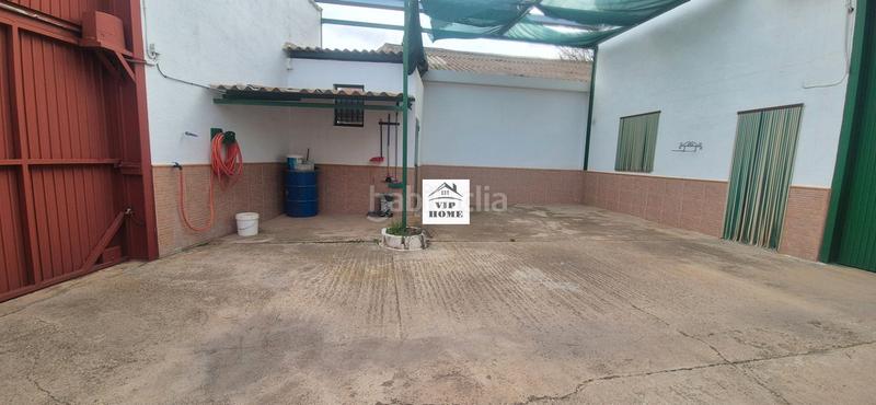 Foto 24fe7ac4-5d41-4d4e-81dc-47c6b263db52. Bâtiment à usage industriel dans Gineta (La)