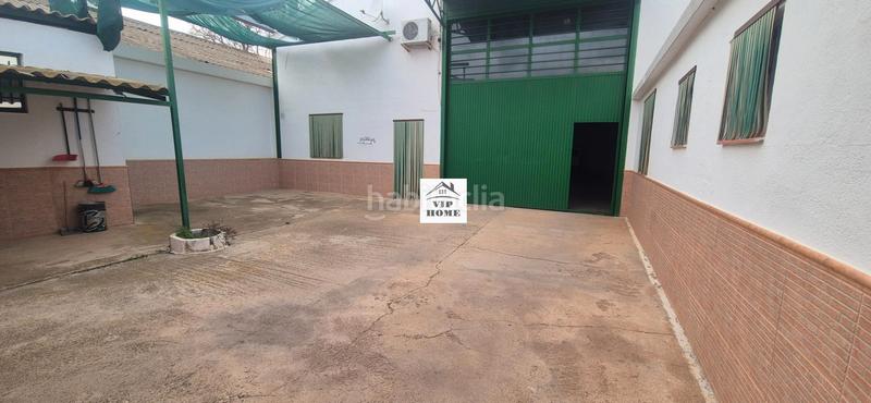 Foto ee04ddec-988d-4c43-b597-3fc1b0e08a4e. Bâtiment à usage industriel dans Gineta (La)