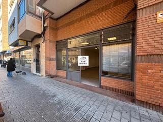 Location Local commercial à Avenida ramón y cajal 30. Vip home alquila local en av ramon y cajal