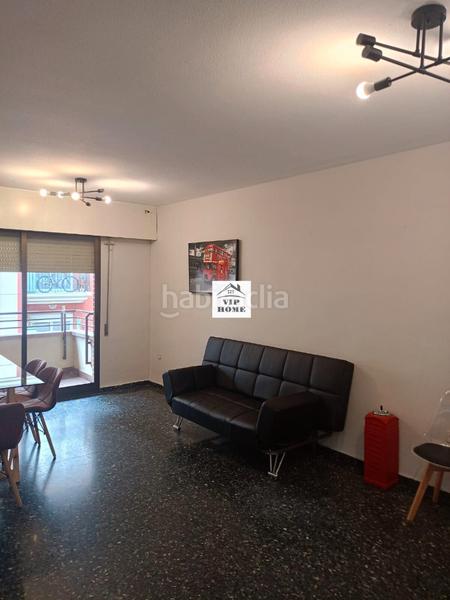 Foto c9a357b6-77f3-43f8-86ca-ed8bba660bfb. Affitto appartamento in calle blasco ibáñez 18 in Albacete
