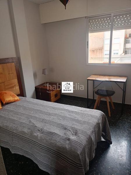 Foto 82c9d2ea-0f78-44dc-801b-83c3c08e4593. Alquiler piso en calle blasco ibáñez 18 se alquila piso en Albacete