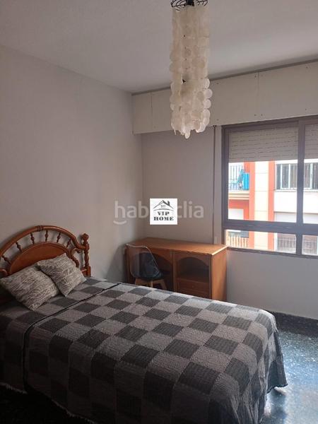 Foto 8aed25bb-0c63-46f9-be71-d97bc08b26ec. Alquiler piso en calle blasco ibáñez 18 se alquila piso en Albacete