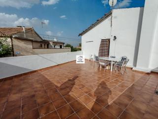 Casa  Calle de villaverde. Se vende casa
