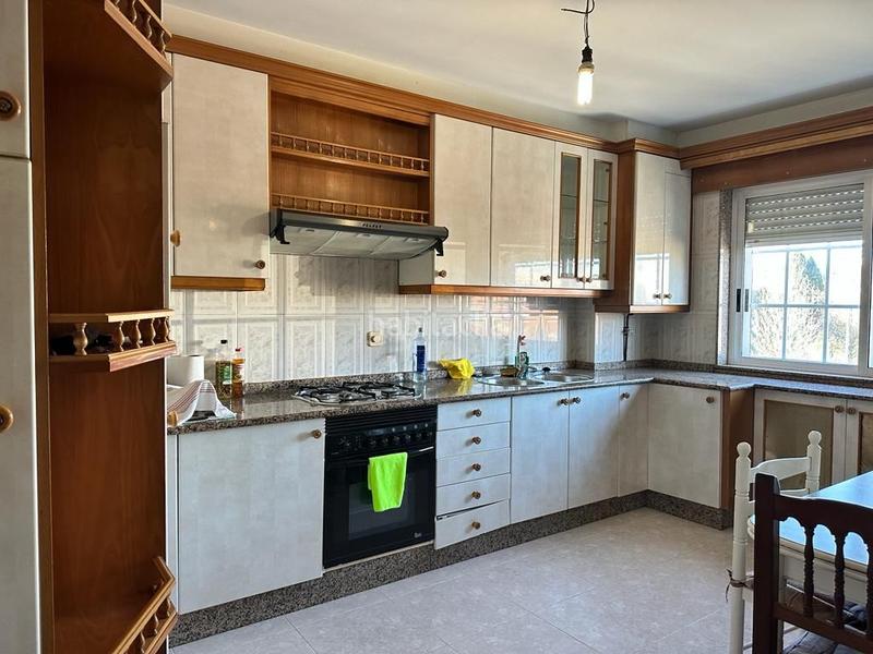 Foto 720f806e-2fbe-42c2-b1df-7d045d4e0bf0. Casa bifamiliare in rúa da muiña 44 in San Lázaro - Meixonfrío Santiago de Compostela