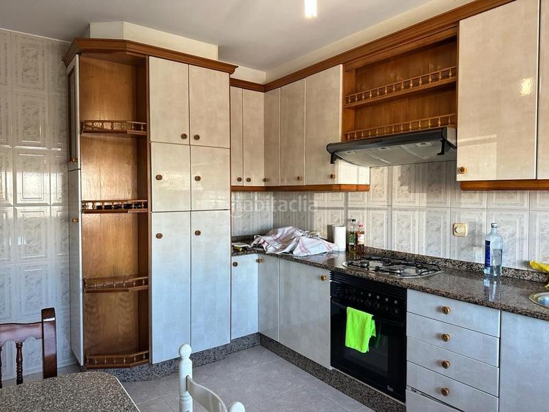 Foto cf6f5b84-0169-41ca-adfb-ead31fcff939. Casa pareada en rúa da muiña 44 en San Lázaro - Meixonfrío Santiago de Compostela