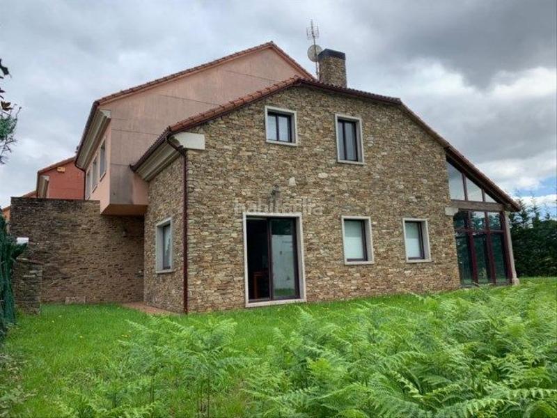 Foto 015678d6-5446-47ee-8e91-b93b4251335e. Casa bifamiliare in rúa de lamas de abade 23 in Castiñeiriño - Cruceiro de Sar Santiago de Compostela