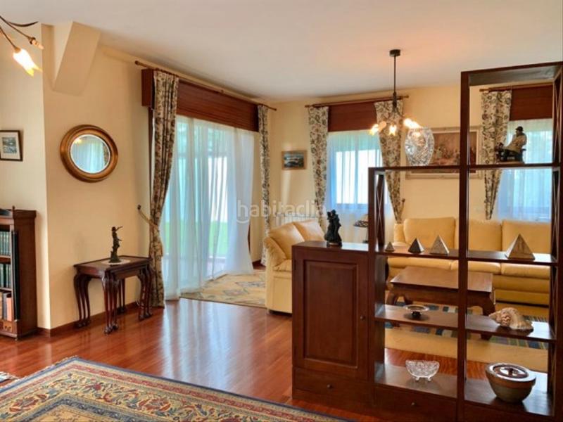 Foto 13cd6a5e-be02-445a-9655-b6398b85e210. Casa bifamiliare in rúa de lamas de abade 23 in Castiñeiriño - Cruceiro de Sar Santiago de Compostela