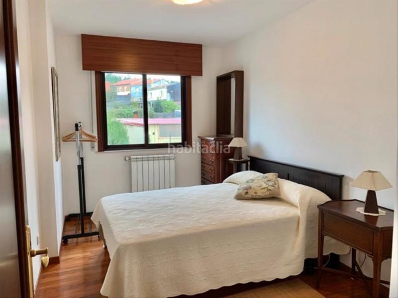 Foto bec16f53-9722-429d-9f0b-e9409a7a6239. Casa bifamiliare in rúa de lamas de abade 23 in Castiñeiriño - Cruceiro de Sar Santiago de Compostela