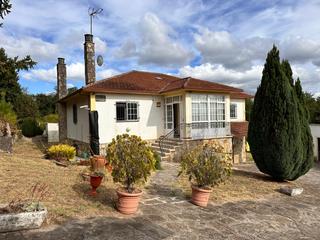 Xalet a Ac-241 19. Casa amplia en buen estado a 22 minutos de santiago de compostel