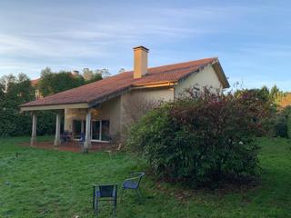 Xalet en Aldea lamas 28. Espectacular chalet con amplios espacios abiertos y con una ubic