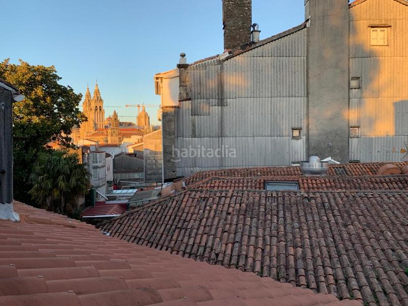 Foto 5ec4a3cc-fc86-4d7f-8ea1-1a1b0a29815e. Casa adossada a avenida de figueroa 12 a Casco Histórico Santiago de Compostela