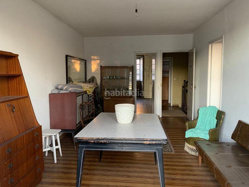 Foto 9d06f8e1-8eba-4587-bf7b-16a38770509f. Casa adossada a avenida de figueroa 12 a Casco Histórico Santiago de Compostela