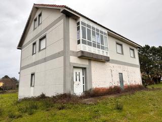Casa en Cp-8902 21. Casa 4 plantas sin terminar a 15 minutos de santiago de composte