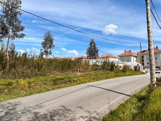 Terreno residencial en Rúa do viveiro 1. Solares en montouto a 10 minutos santiago