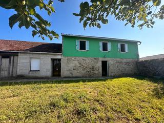 Maison à N/a. Casa de piedra en teo