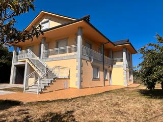 Rent House in Lugar loureda 18