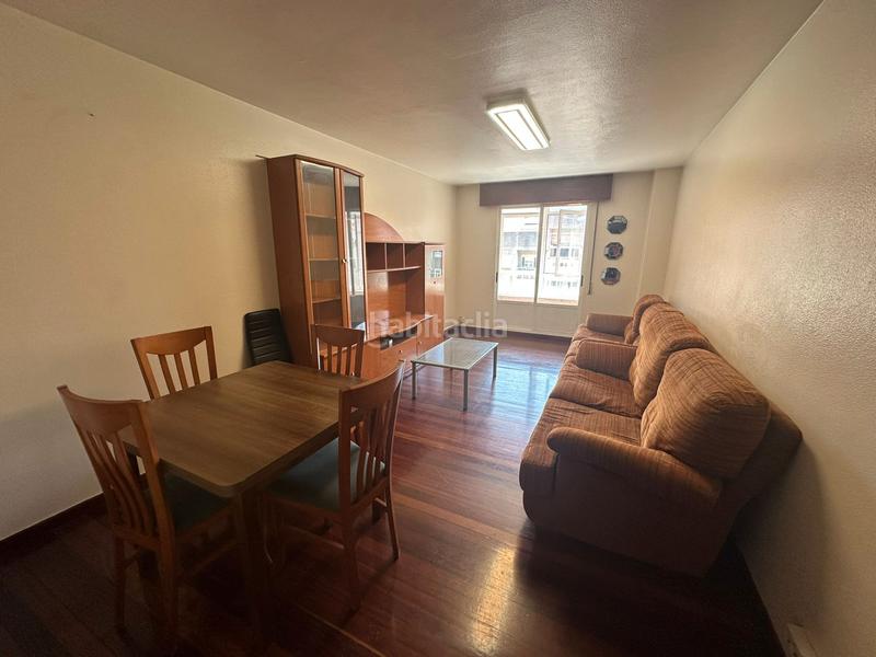 Foto 802638bf-e99d-4a48-99bd-88bfb3d7f3cc. Piso en avenida rosalía de castro 34 piso amplio y luminoso 3 dormitorios, 2 pequeños balcones, baño, aseo en Ames