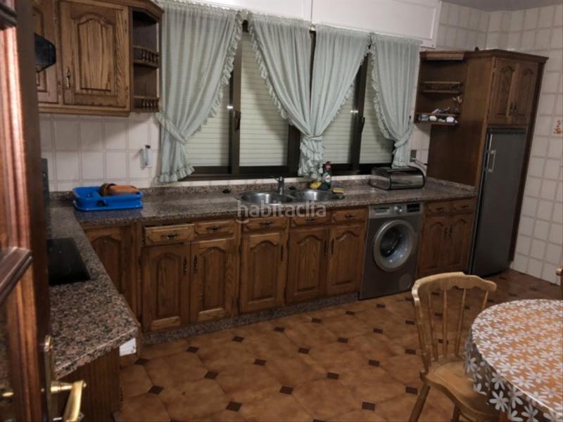Foto c2940c2e-ac8c-4fb2-b003-2561ea0801d0. Chalet en lugar rodiño grande 40 en Boqueixón