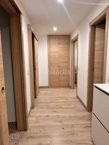 Foto 3658e4bf-bcc4-45e3-8075-ce393e58c235. Rent flat in rúa panasqueira 5 in O Milladoiro Ames