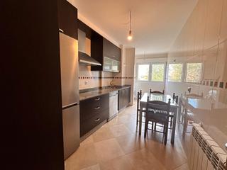 Location Appartement  Rúa do monte de conxo 1. Piso en santa marta- santiago