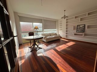 Flat  Rúa real 19. Piso en el centro de padrón