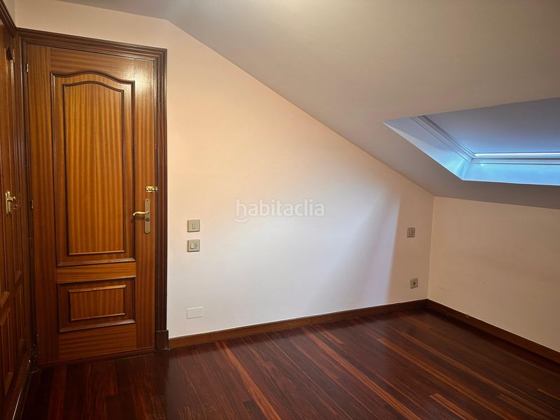 Foto 608d6ba2-fabd-45cd-a903-b48648b46531. Location duplex dans rúa das orfas 40 dans Ensanche - Sar Santiago de Compostela