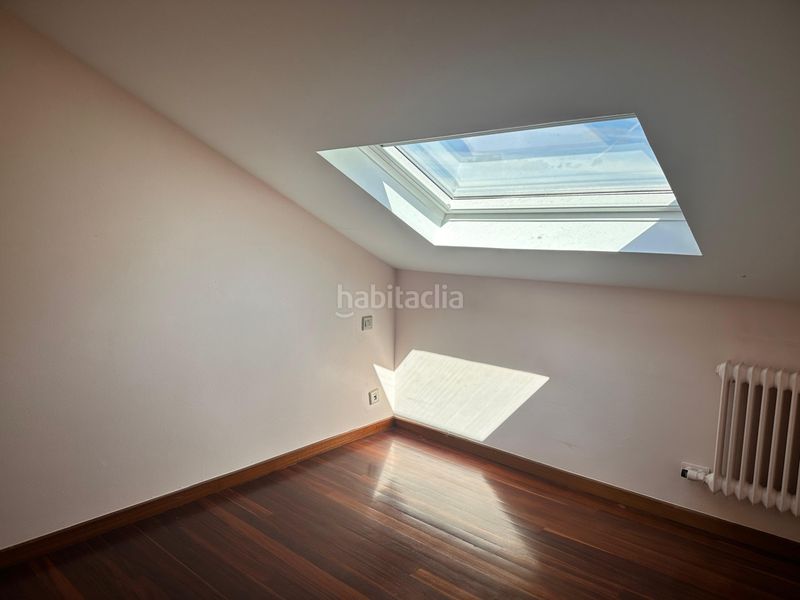 Foto 80431b77-7d8b-4604-a2a1-f3e1fbd5876f. Location duplex dans rúa das orfas 40 dans Ensanche - Sar Santiago de Compostela