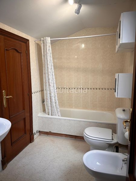 Foto bee00e1f-3b03-4f75-97a7-1712825c41ec. Location duplex dans rúa das orfas 40 dans Ensanche - Sar Santiago de Compostela