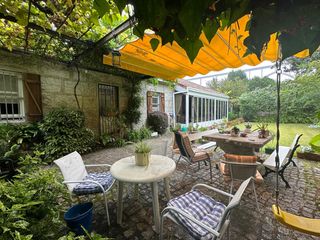 Casa  Noveledo 6. Casa de piedra a 500 metros del camino de santiago via da prata