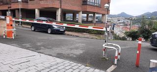 Car parking in Aizkorri Kalea 44