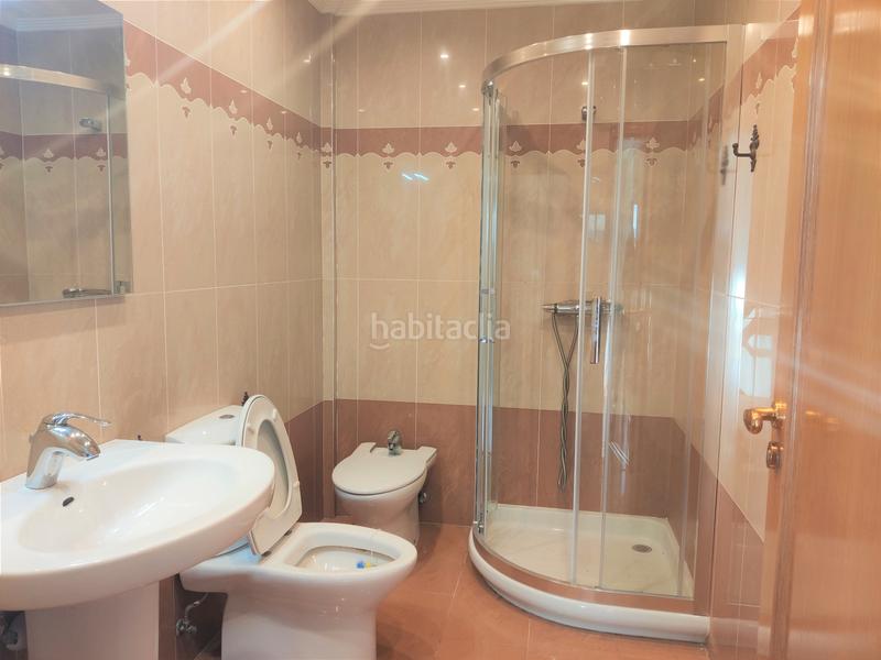 Foto 82f0723c-8c83-4574-8d85-a6d3208febcd. Casa adossada amb aparcament a Egia Donostia - San Sebastián