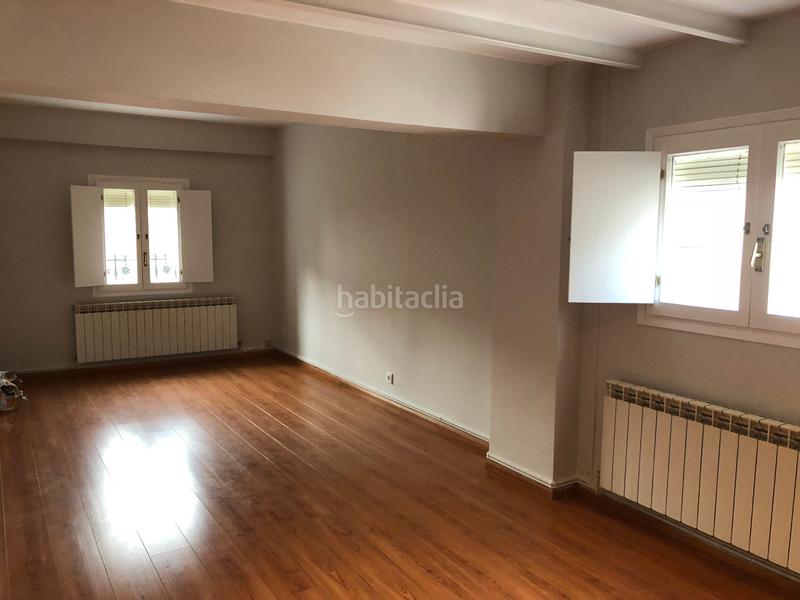 Foto bdd0bcd5-ccda-4c69-9b91-f1e2c747fcfd. Piso en Paseo Sagasta Zaragoza
