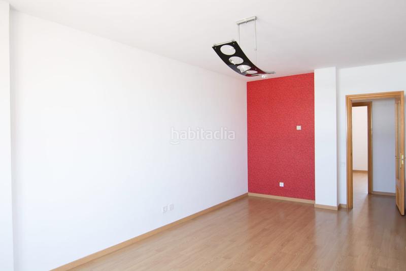 Foto 994cc9a6-95cf-4ce1-99be-afcb9e15b15a. Piso en Valdefierro Zaragoza