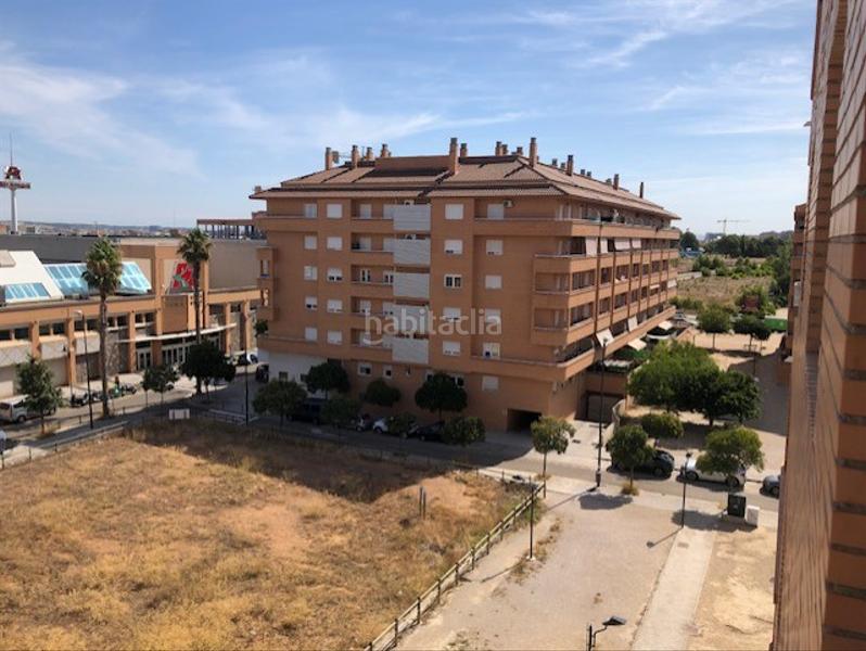 Foto b3a393f1-d264-4164-876c-a08db7ea5652. Piso en Valdefierro Zaragoza