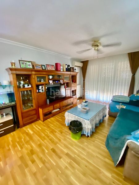 Foto c5b55c1f-ac83-43b2-afd3-56703a51436b. Pis amb calefacció aparcament a Calahorra