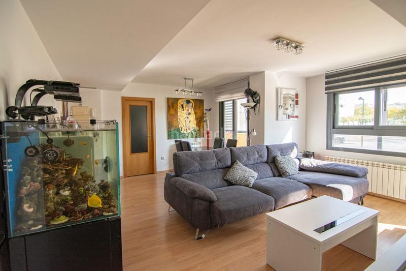 Foto ff14dbca-cdde-4740-91d6-5886a1d8e76a. Appartamento con riscaldamento parcheggio in Miralbueno Zaragoza