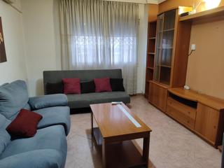 Location Appartement  Calle cabo cañon antonio mesa. Piso de dos dormitorios barrio hipodrómo