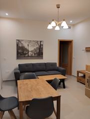Miete Etagenwohnung  Avenida juan carlos i, rey. Piso de dos dormitorios situado en avenida juan carlos i rey