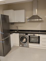 Rent Flat  Avenida juan carlos i, rey. Piso de dos dormitorios situado en avenida juan carlos i rey