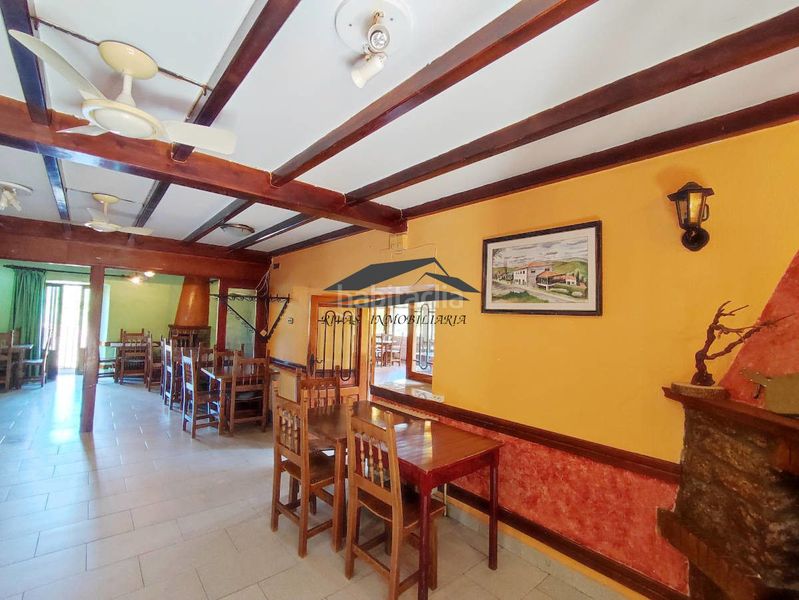 Foto b3b6ac3a-d618-4b7a-895f-cd9b511a4204. Local comercial a sotoserrano 5 a Miranda del Castañar