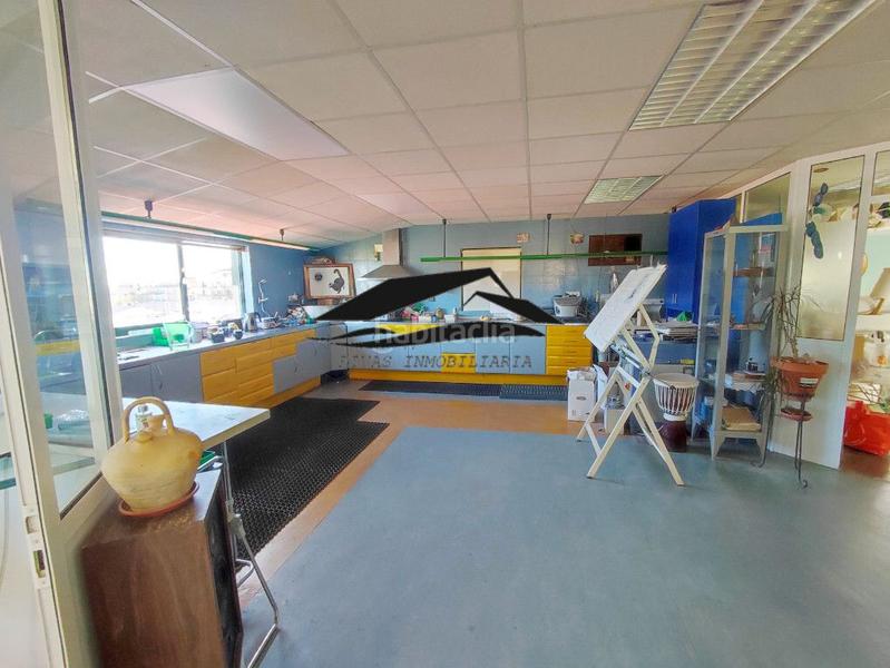 Foto 3ba350bf-6aaf-4287-b110-ecf5bf321175. Oficina  en venta en alto rollo, 4 dormitorios. en Salamanca