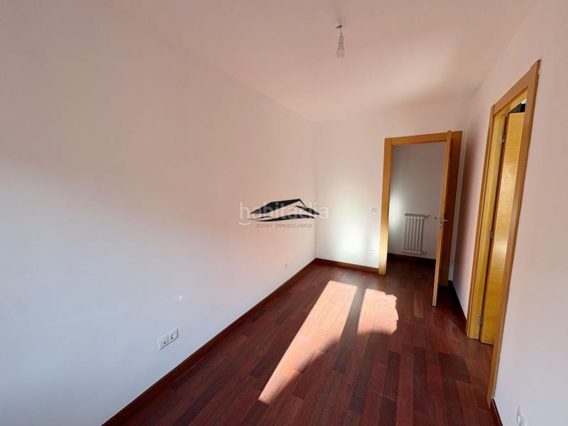 Foto 6519cd50-85ec-42a3-a8b7-b75a9c89e870. Rent flat with heating in Salesas Salamanca