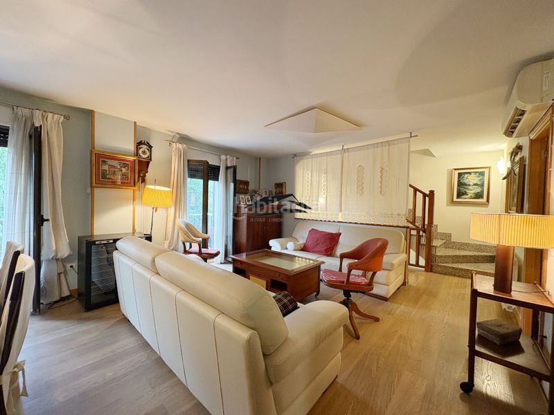 Foto 7ae842c3-fb41-4da1-a3a1-32e4580b62b2. Casa amb calefacció aparcament a Santibáñez de la Sierra